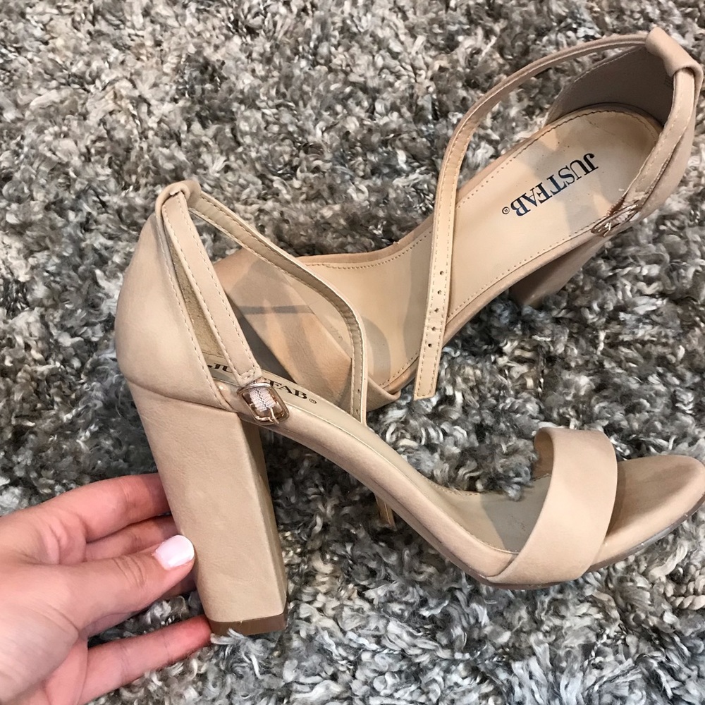 JUSTFAB Tan Heels size 7.5